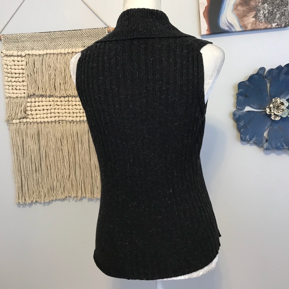 Eileen Fisher asymmetrical cable knit vest - Picture 3 of 8